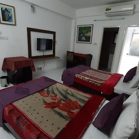 Center Point Apartment ธากา ภายนอก รูปภาพ