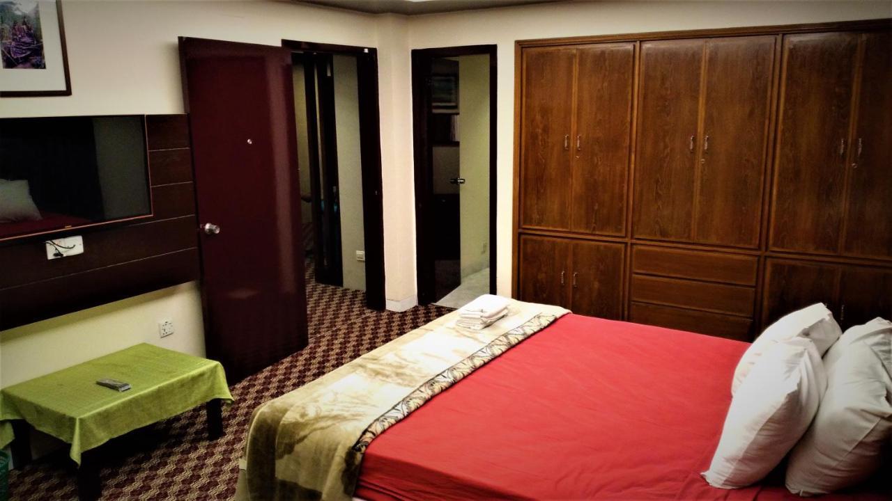Center Point Apartment ธากา ภายนอก รูปภาพ