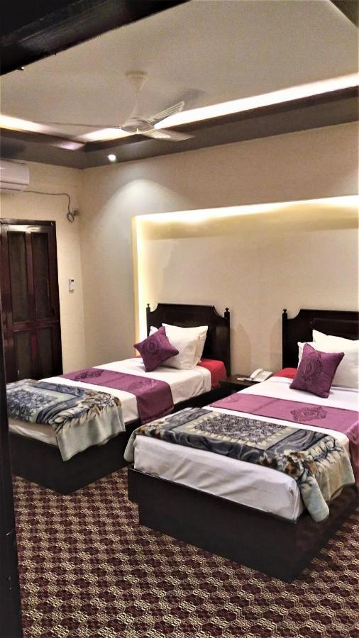 Center Point Apartment ธากา ภายนอก รูปภาพ