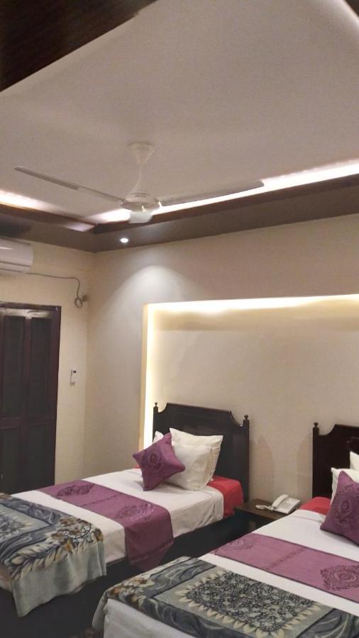 Center Point Apartment ธากา ภายนอก รูปภาพ