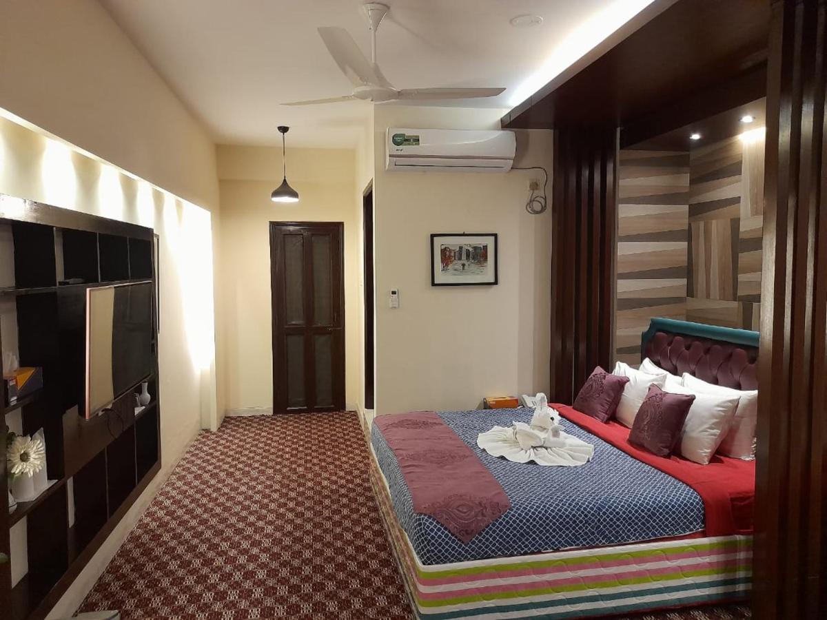 Center Point Apartment ธากา ภายนอก รูปภาพ