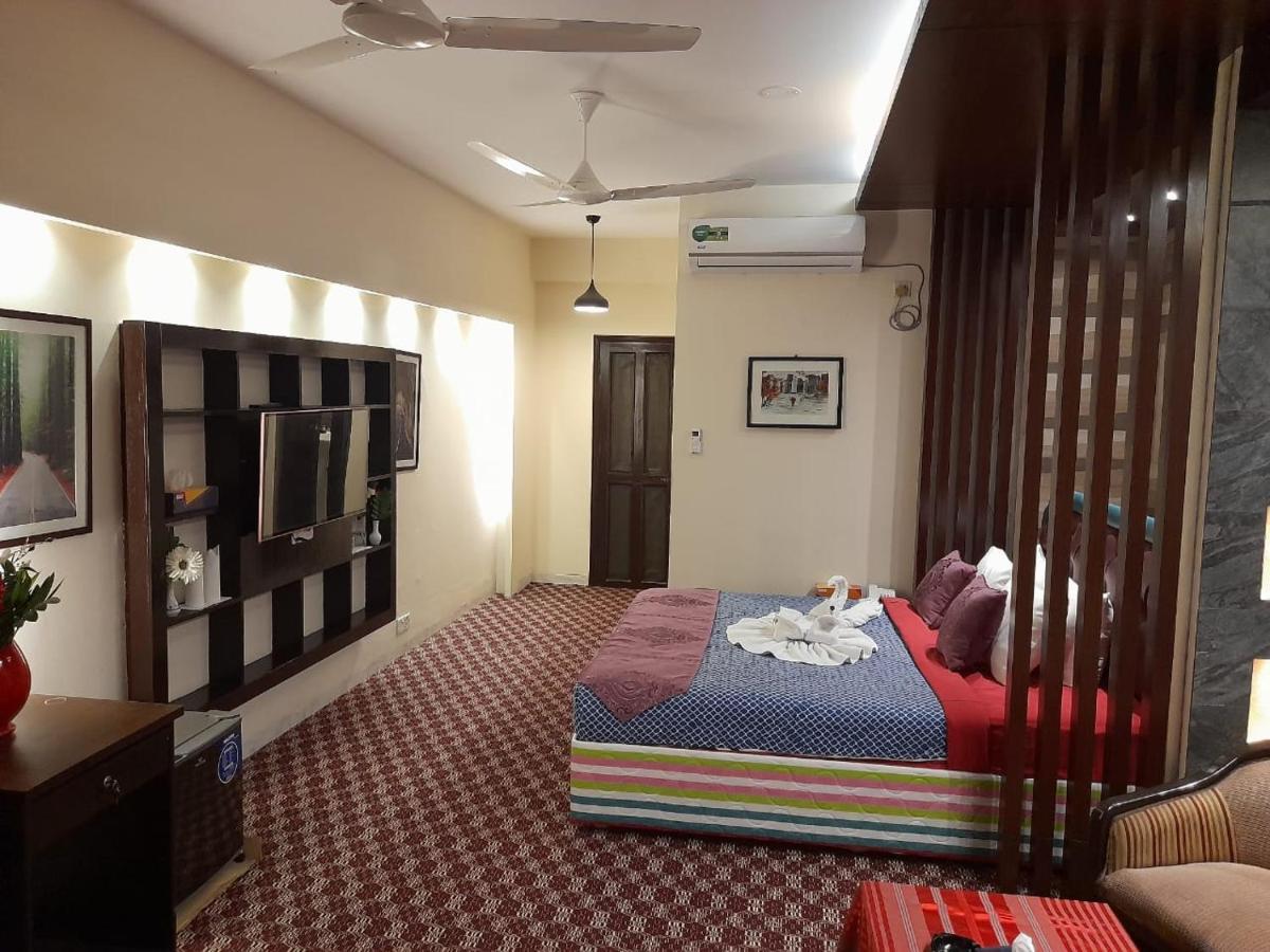 Center Point Apartment ธากา ภายนอก รูปภาพ