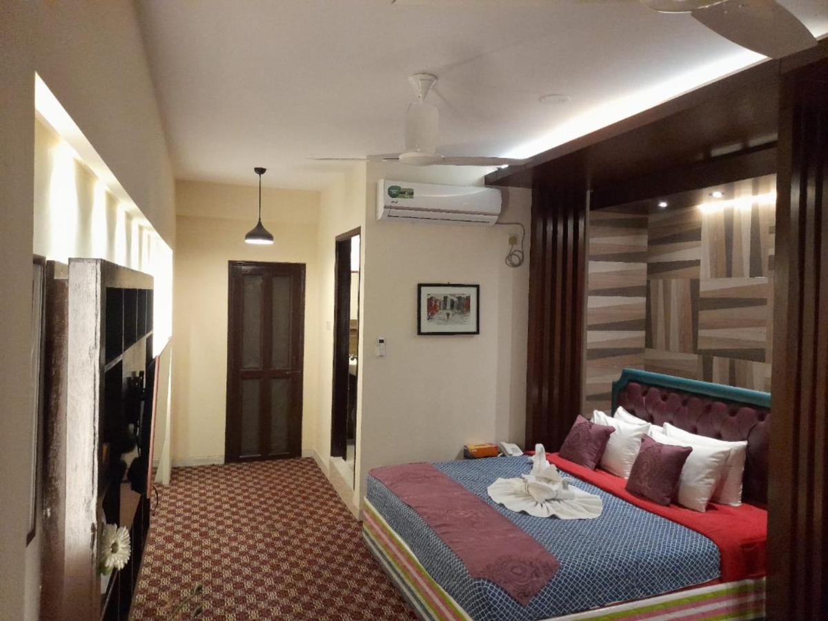 Center Point Apartment ธากา ภายนอก รูปภาพ
